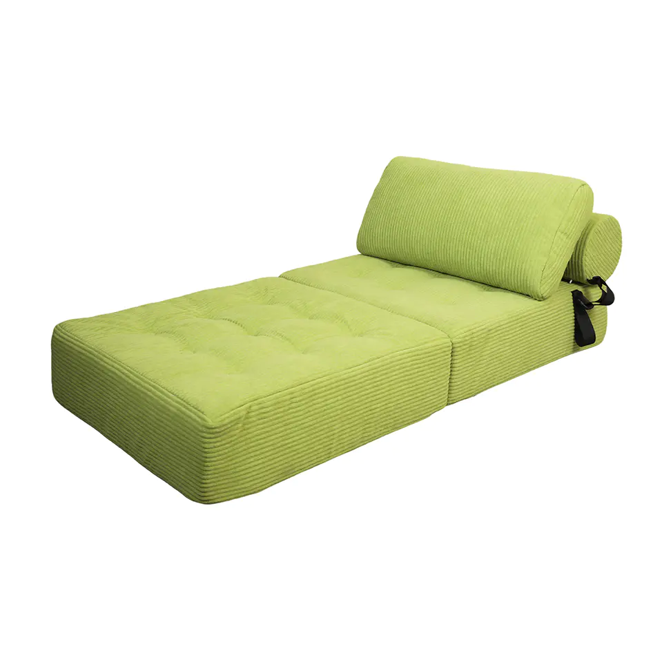 Grönrandig soffa med remmar