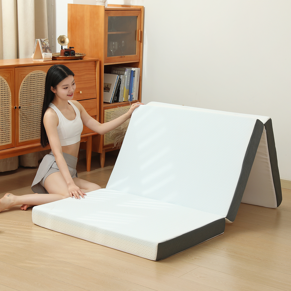Trefaldig memory foam gelmadrass i japansk stil